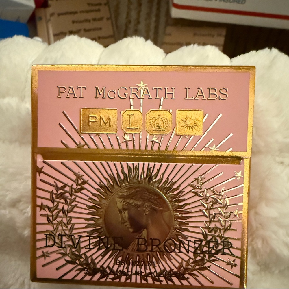 Pat McGrath Labs Divine Bronzer in Burnished Honey